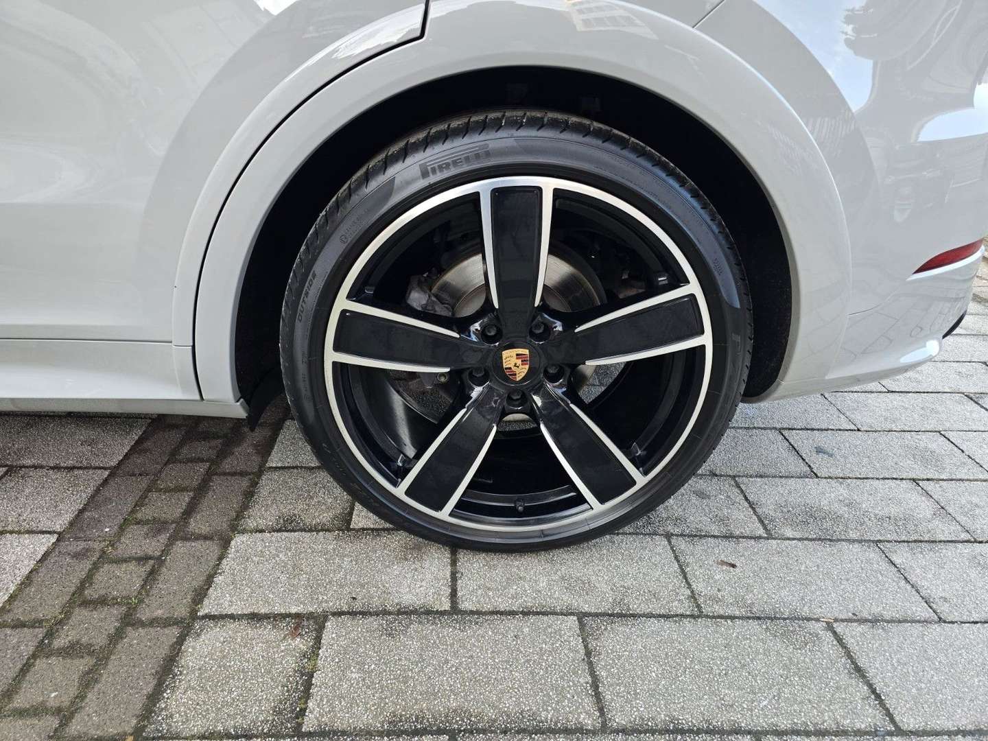 Porsche Cayenne Coupé Platinum Edition - 2022 - Joinsteer - #8