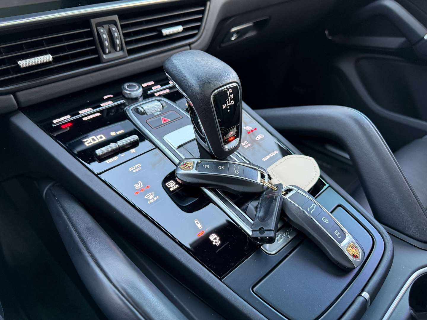 Porsche Cayenne Coupé E-Hybrid - 2022 - Joinsteer - #20