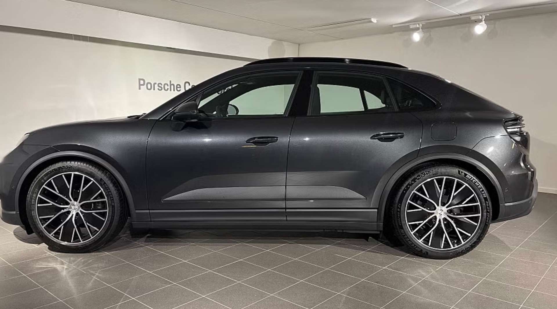 Porsche Macan Electrique 4 - 2024 - Joinsteer - #1