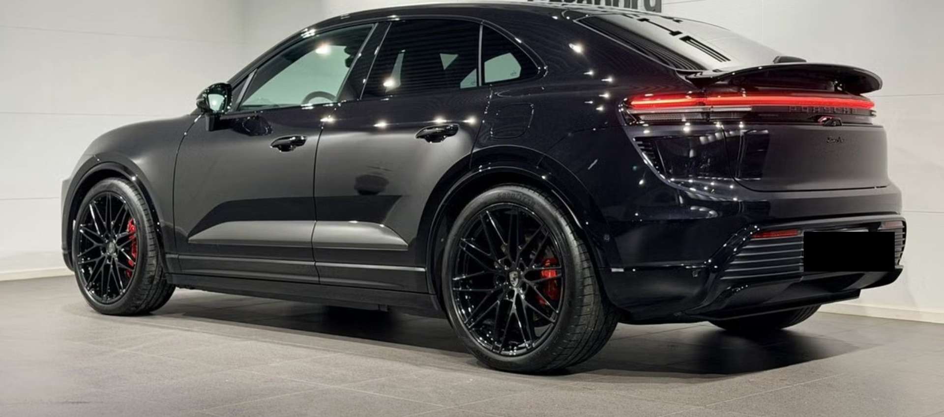 Porsche Macan Electrique Turbo - 2024 - Joinsteer - #2