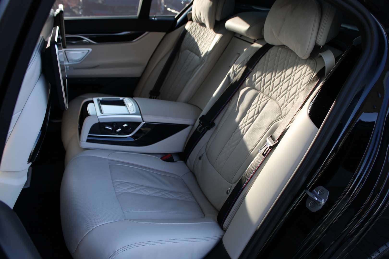 BMW Série 7 M Sport 745e - 2022 - Joinsteer - #17