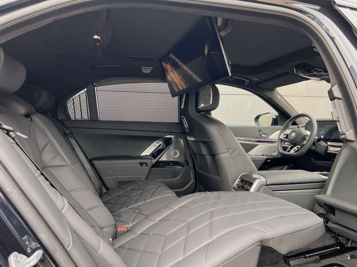 BMW I7 Lounge M70 - 2024 - Joinsteer - #3