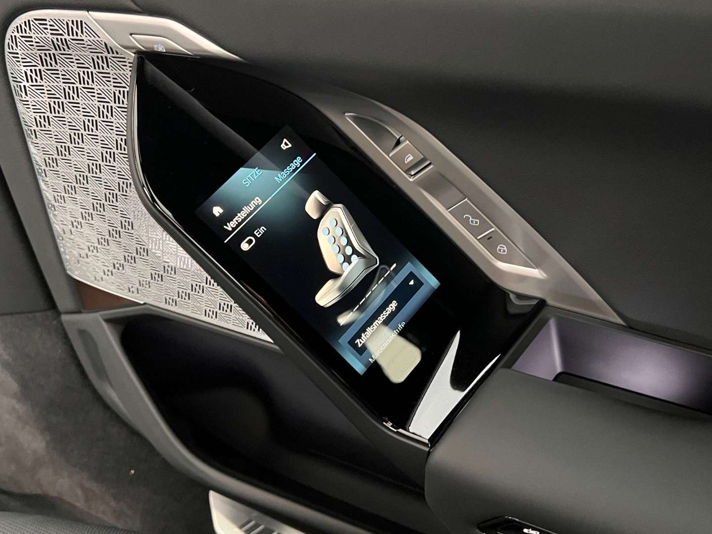 BMW I7 Lounge M70 - 2024 - Joinsteer - #40