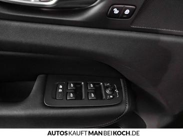 Volvo XC60 B4 Core — photo 18