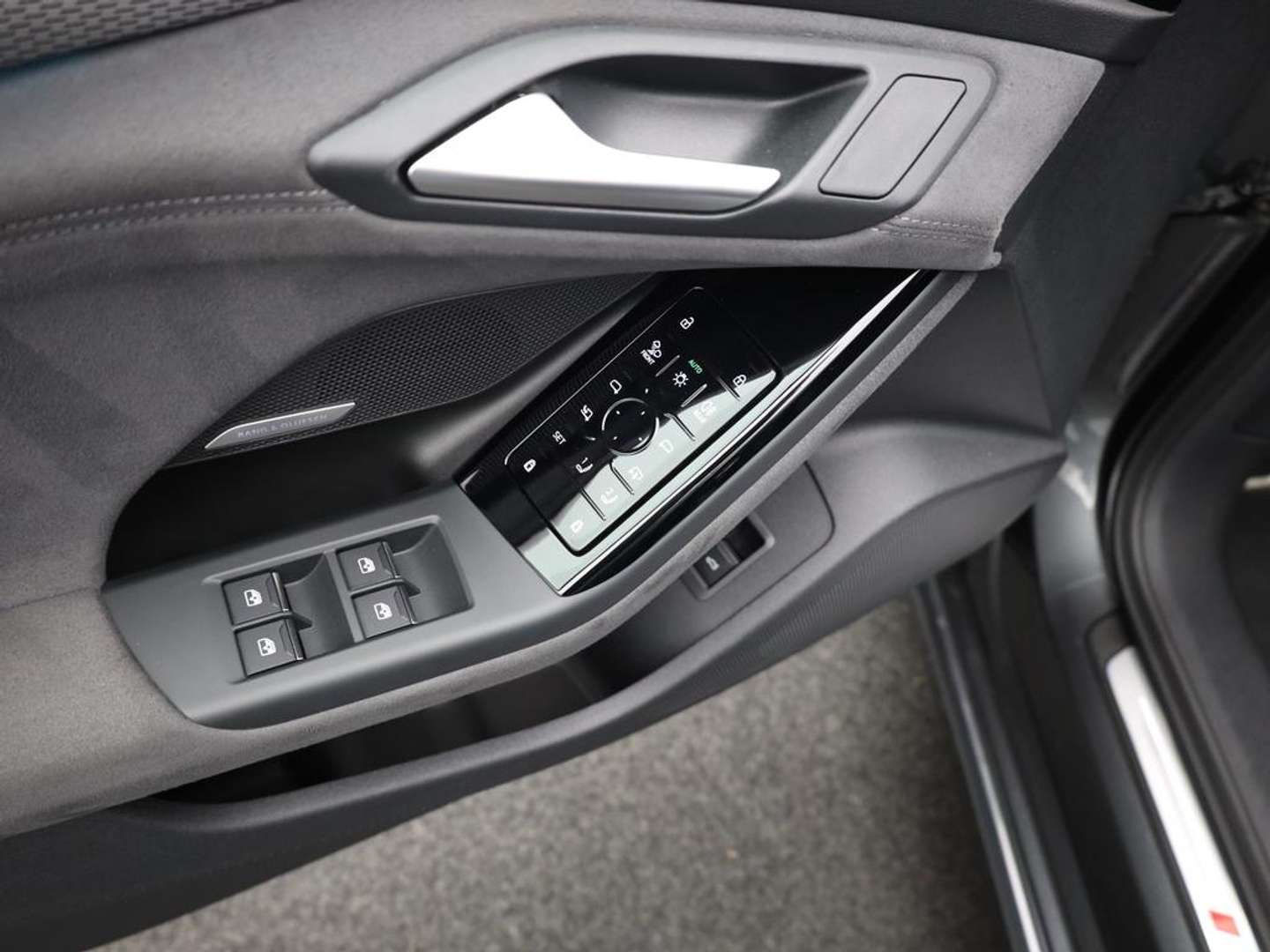 Audi A6 E-tron S Line Performance - 2025 - Joinsteer - #18