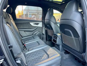 Audi SQ7 4.0 TDI — photo 10