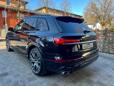 Audi SQ7 4.0 TDI — photo 22