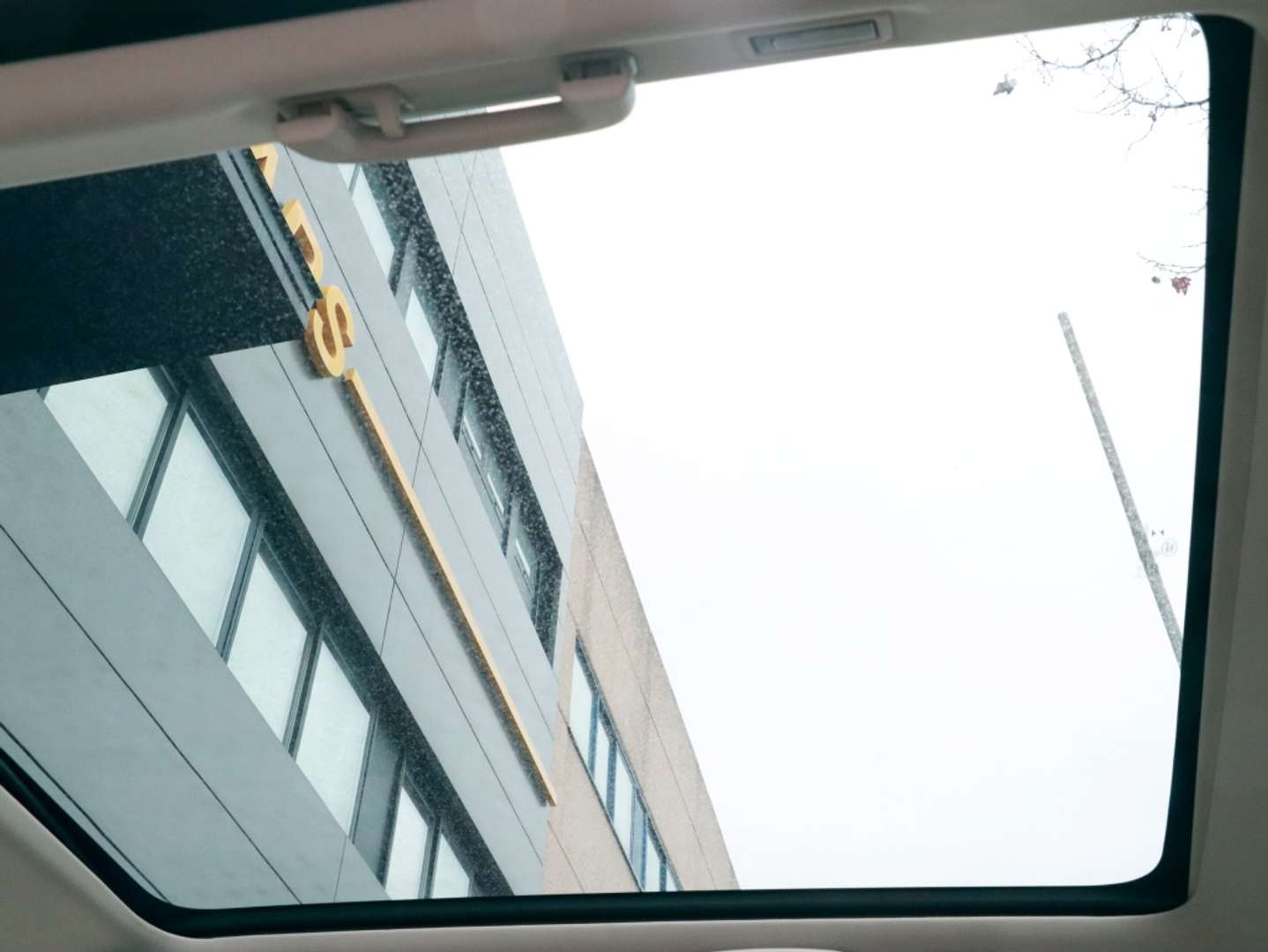 Land Rover Discovery Sport 2.0D TD4 MHEV SE AWD Auto 163 SE - 2023 - Joinsteer - #5