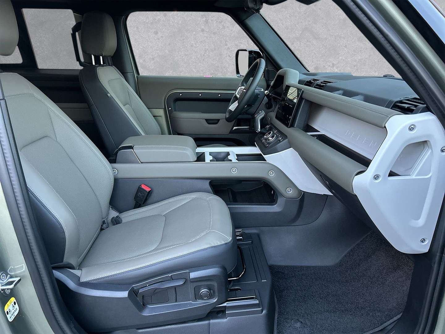 Land Rover Defender 90 D200 S AWD / Luftfederung / Winter P - 2025 - Joinsteer - #2