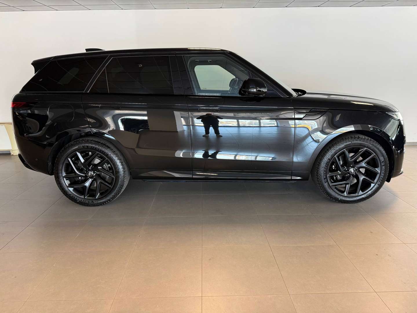Land Rover Range Rover Sport 3.0d I6 Mhev Dynamic SE 250cv - 2025 - Joinsteer - #3