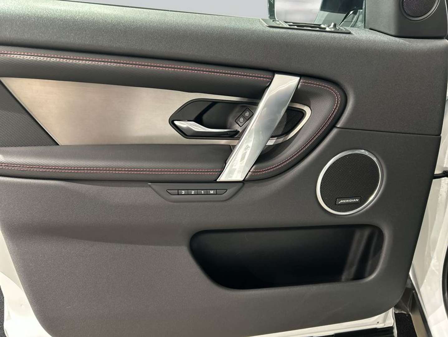 Land Rover Discovery Sport D165 R-Dynamic SE - 2024 - Joinsteer - #13