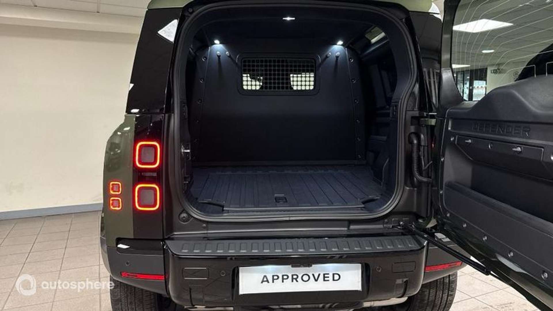 Land Rover Defender 90 Hard Top S 3.0 D200 - 2025 - Joinsteer - #14