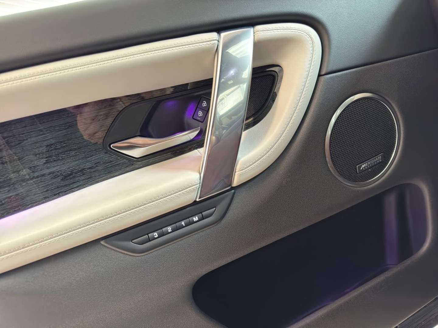 Land Rover Discovery Sport P300e R-Dynamic HSE Plugin Hyb - 2022 - Joinsteer - #18