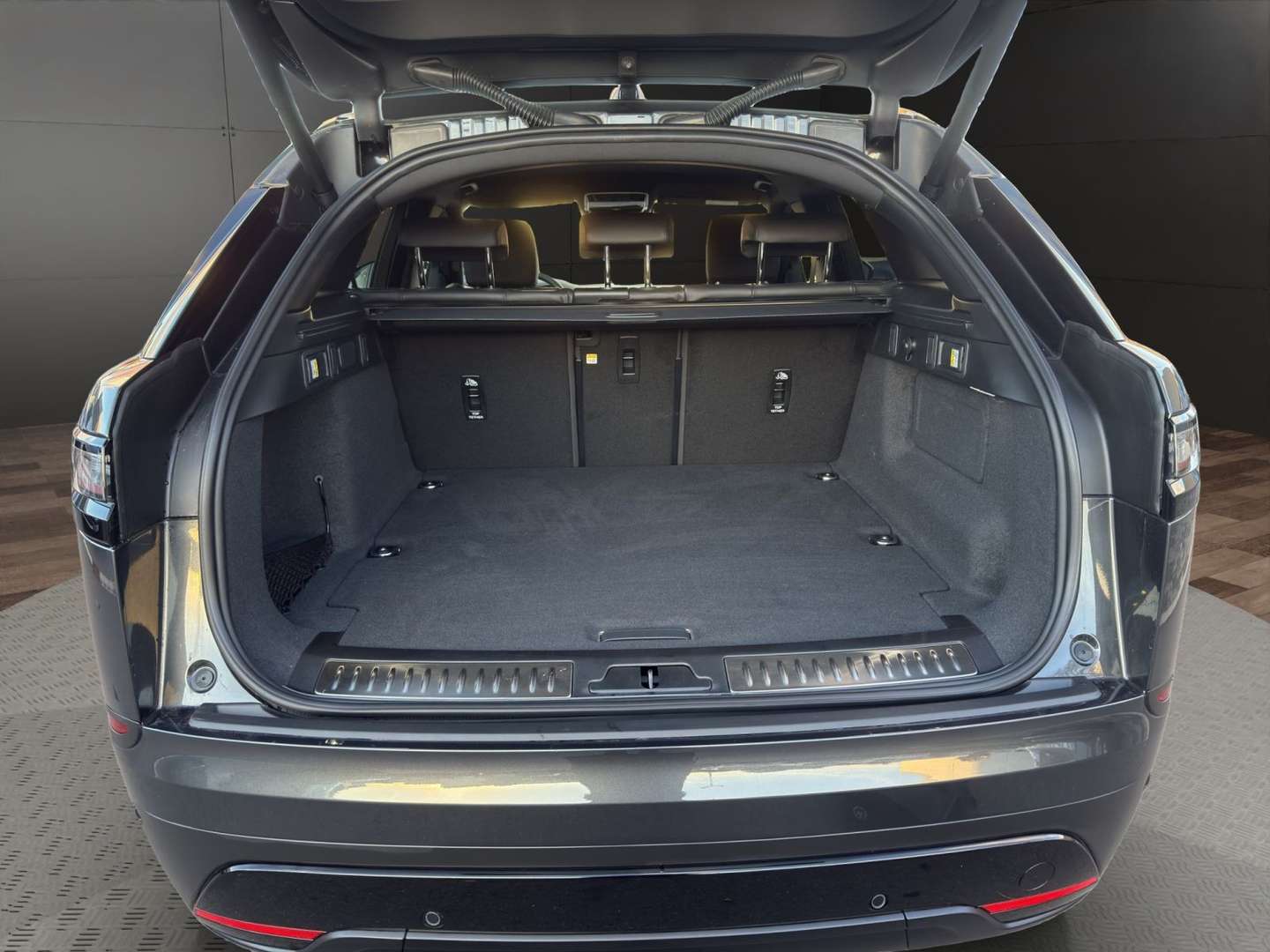 Land Rover Range Rover Velar S Black P Plug-in Hybrid P400e - 2025 - Joinsteer - #10