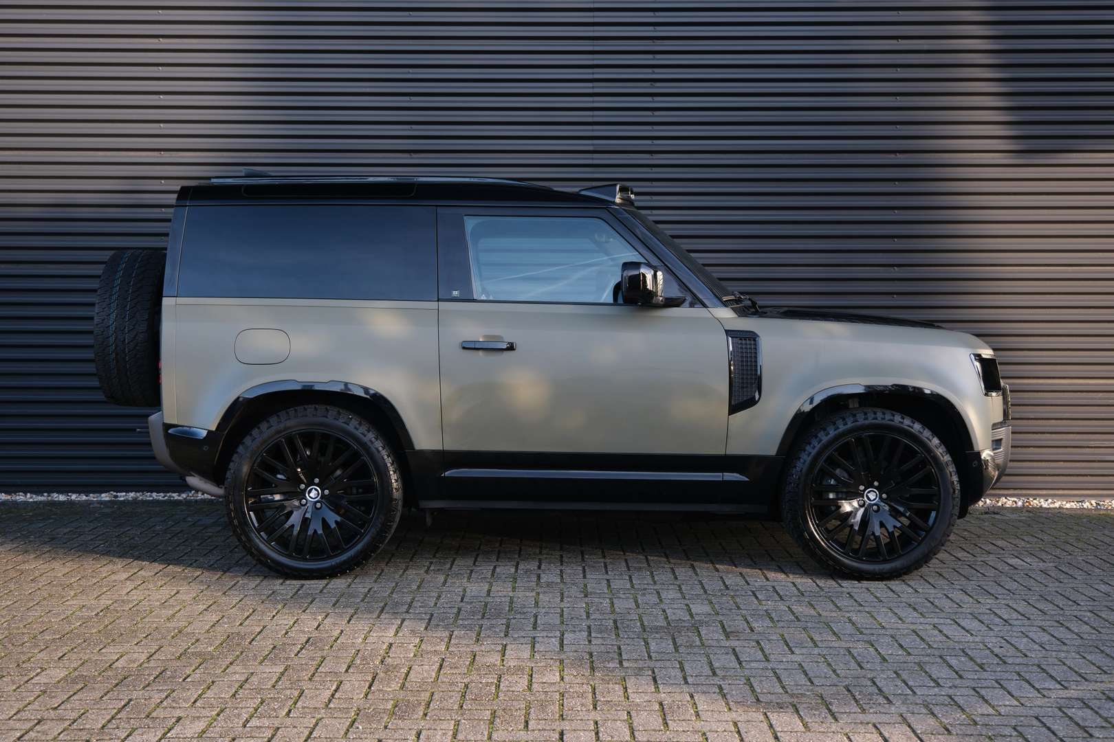 Land Rover Defender 90 X-Dynamic SE 3.0 D200 MHEV - 2023 - Joinsteer - #2