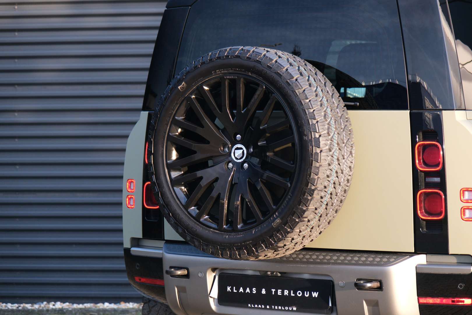 Land Rover Defender 90 X-Dynamic SE 3.0 D200 MHEV - 2023 - Joinsteer - #15