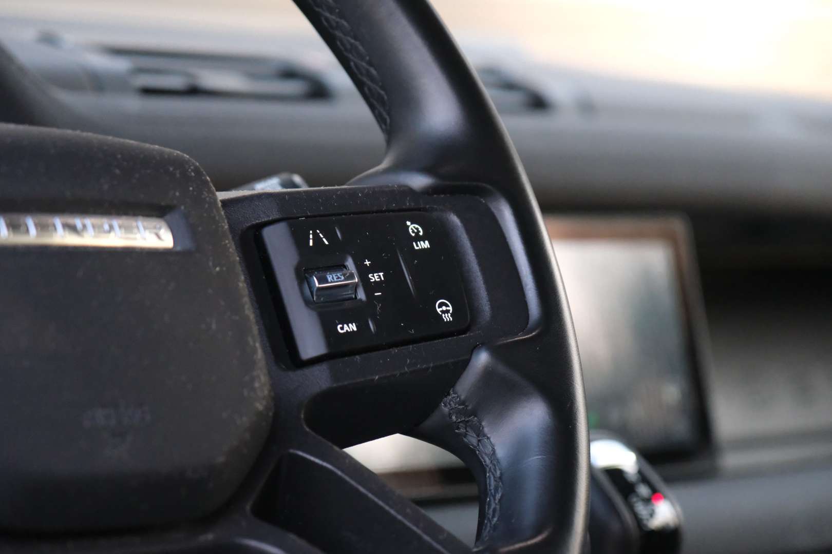 Land Rover Defender 90 X-Dynamic SE 3.0 D200 MHEV - 2023 - Joinsteer - #25