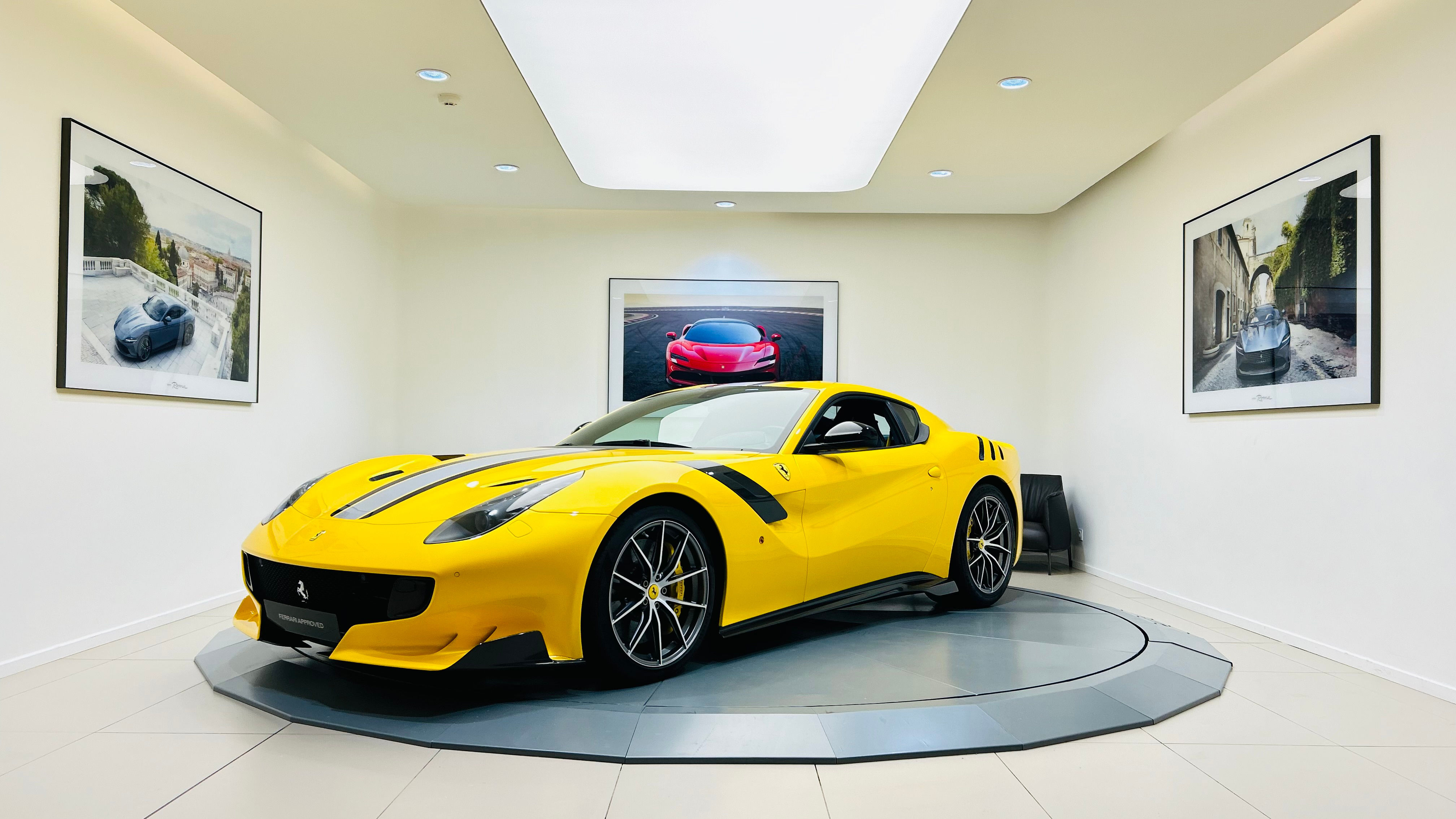 Ferrari F12 tdf - 2017 - Joinsteer