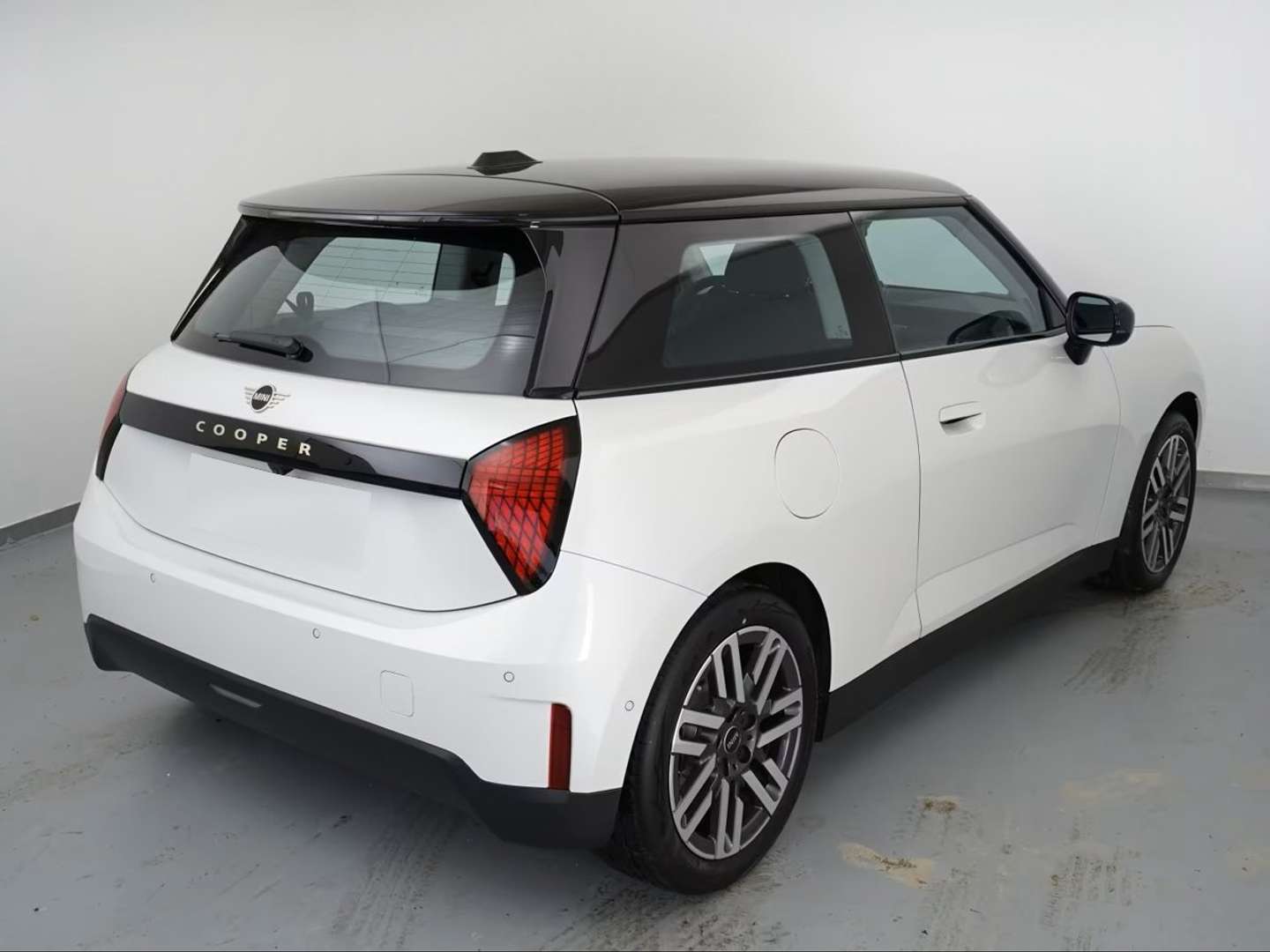Mini Cooper E Favoured Cooper E - 2025 - Joinsteer - #1