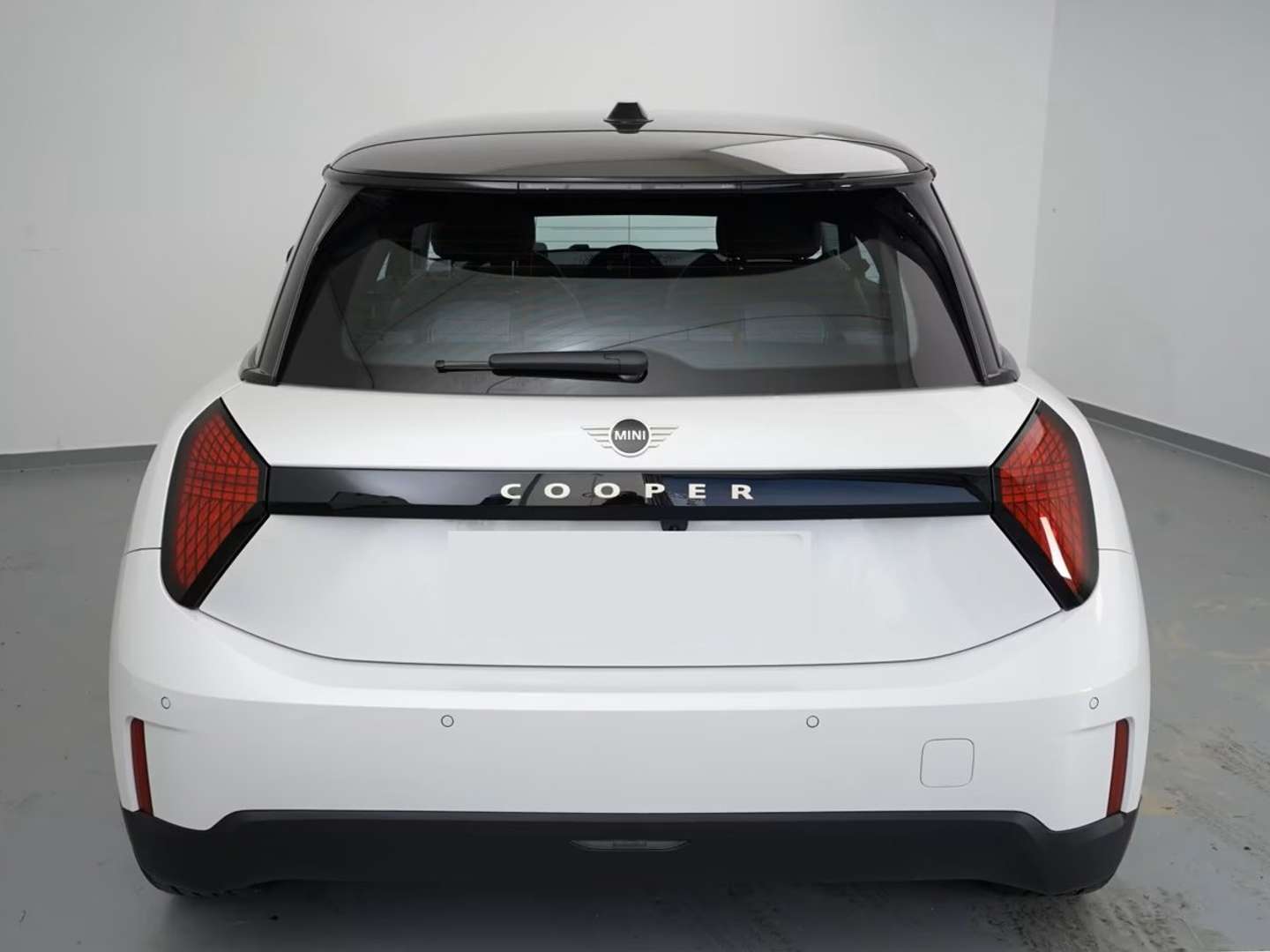 Mini Cooper E Favoured Cooper E - 2025 - Joinsteer - #3