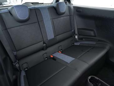 Mini Cooper E Favoured Cooper E — photo 8