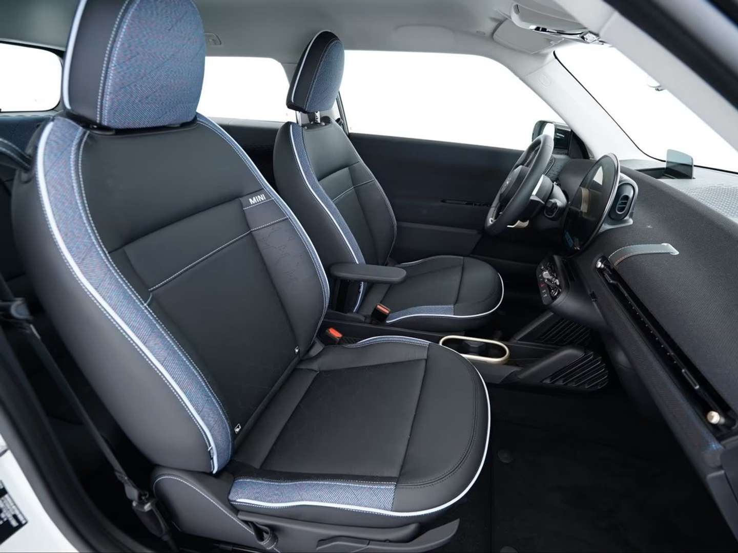 Mini Cooper E Favoured Cooper E - 2025 - Joinsteer - #9