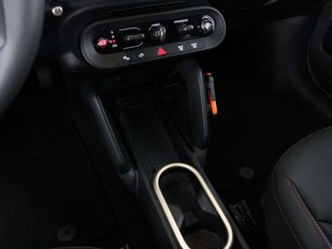 Mini Cooper SE JCW Cooper SE — photo 16