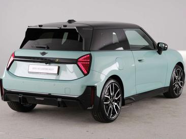 Mini Cooper SE JCW Cooper SE — photo 18