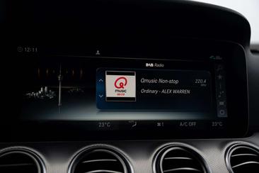 Mercedes Classe E 200 AMG Line — photo 26