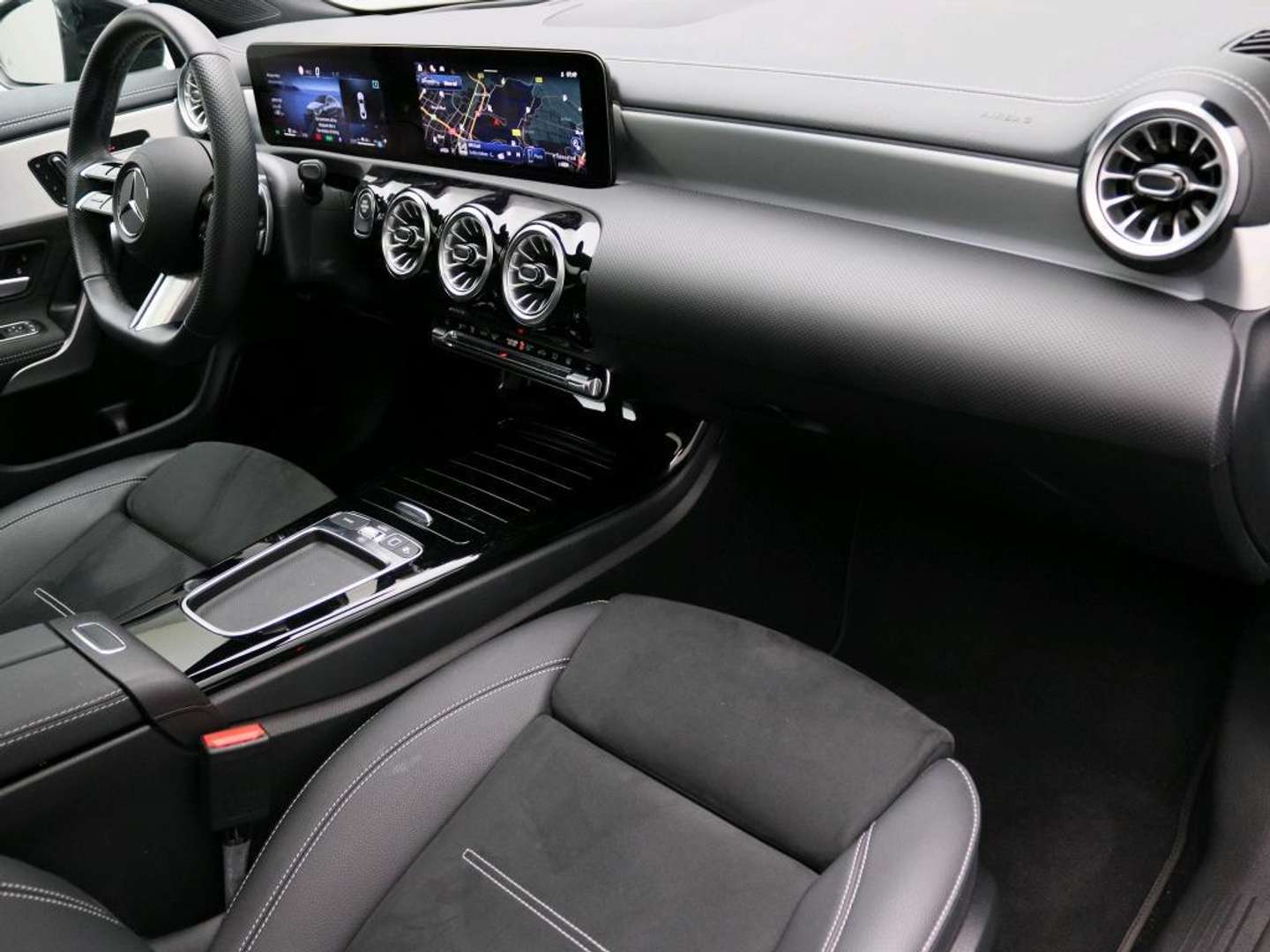 Mercedes CLA 250 E 250 AMG Line - 2025 - Joinsteer - #15