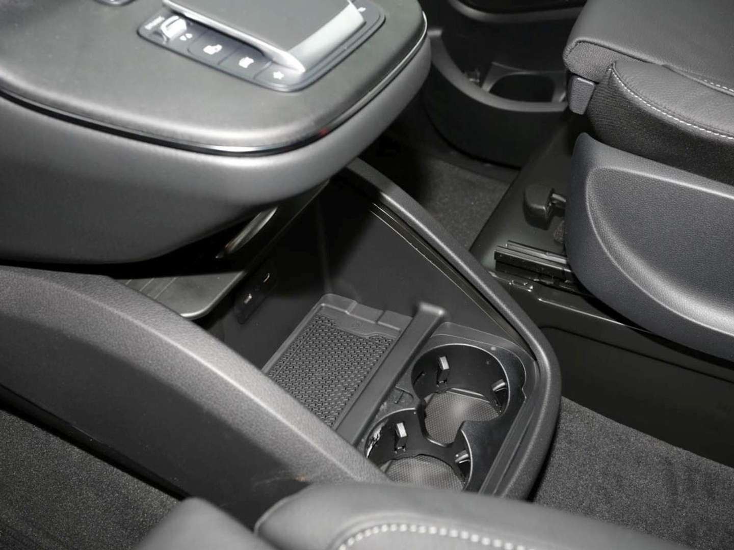 Mercedes V 250 250 Avantgarde - 2026 - Joinsteer - #15