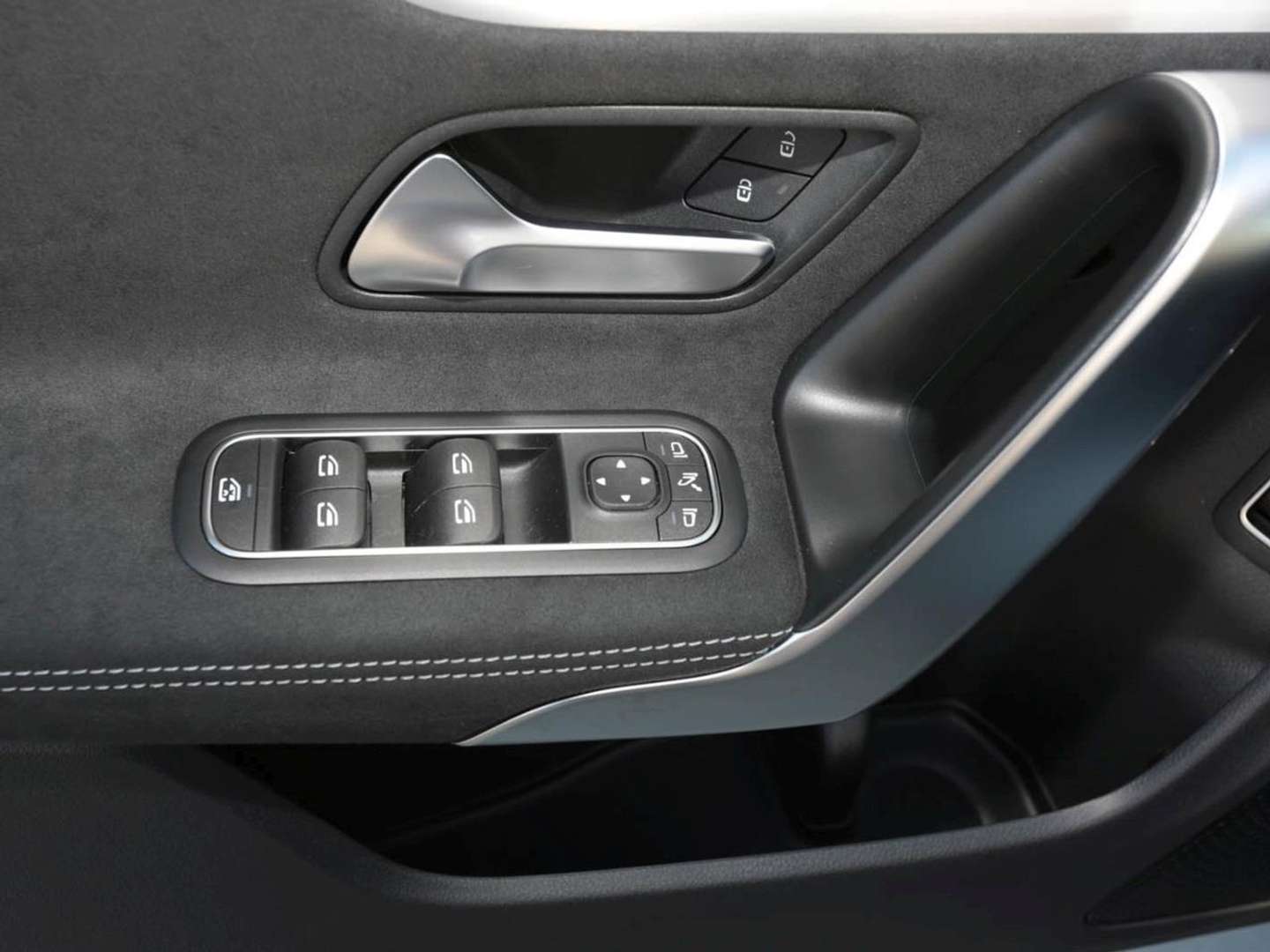 Mercedes CLA Shooting Break 180 AMG Line - 2025 - Joinsteer - #24