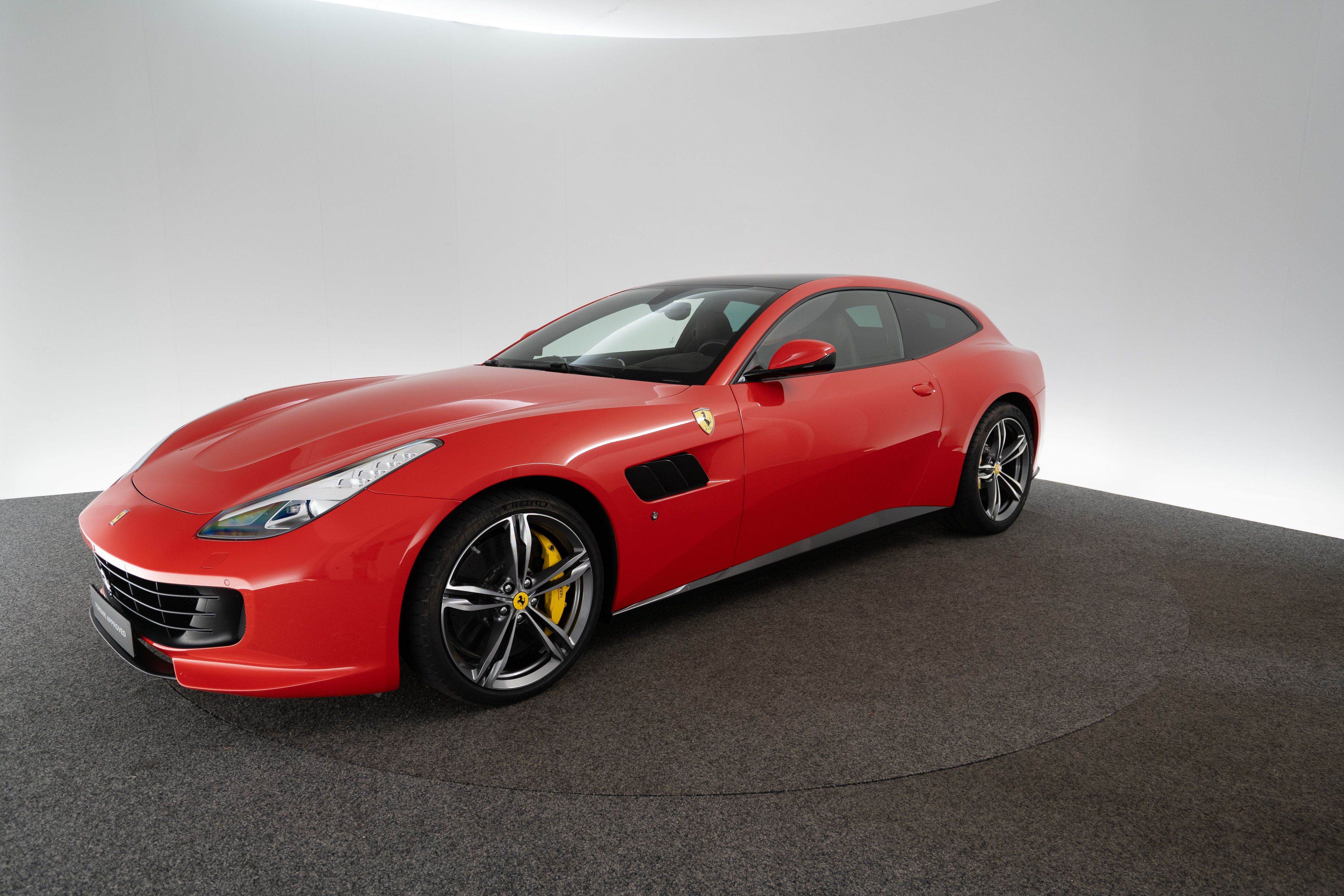 Ferrari GTC4Lusso - 2018 - Joinsteer