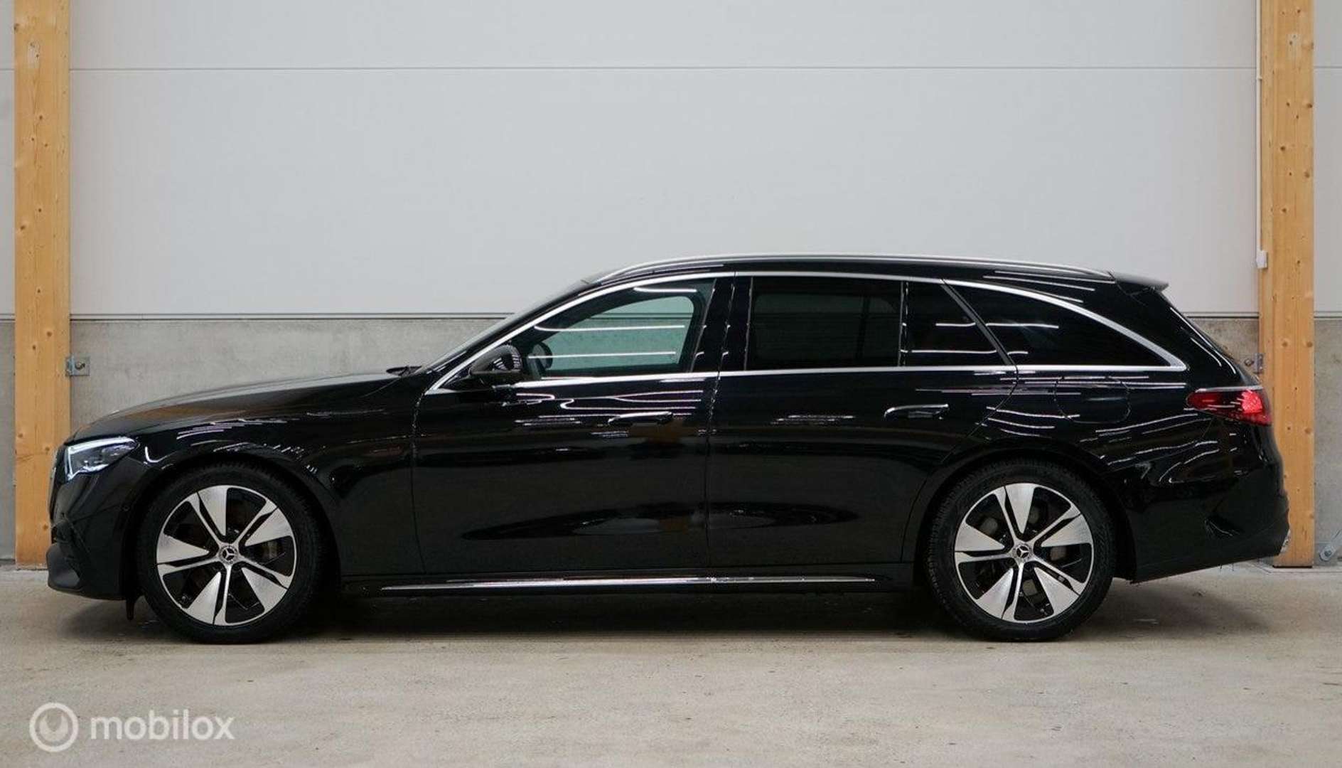 Mercedes Classe E Break 300 AMG Line - 2024 - Joinsteer - #3