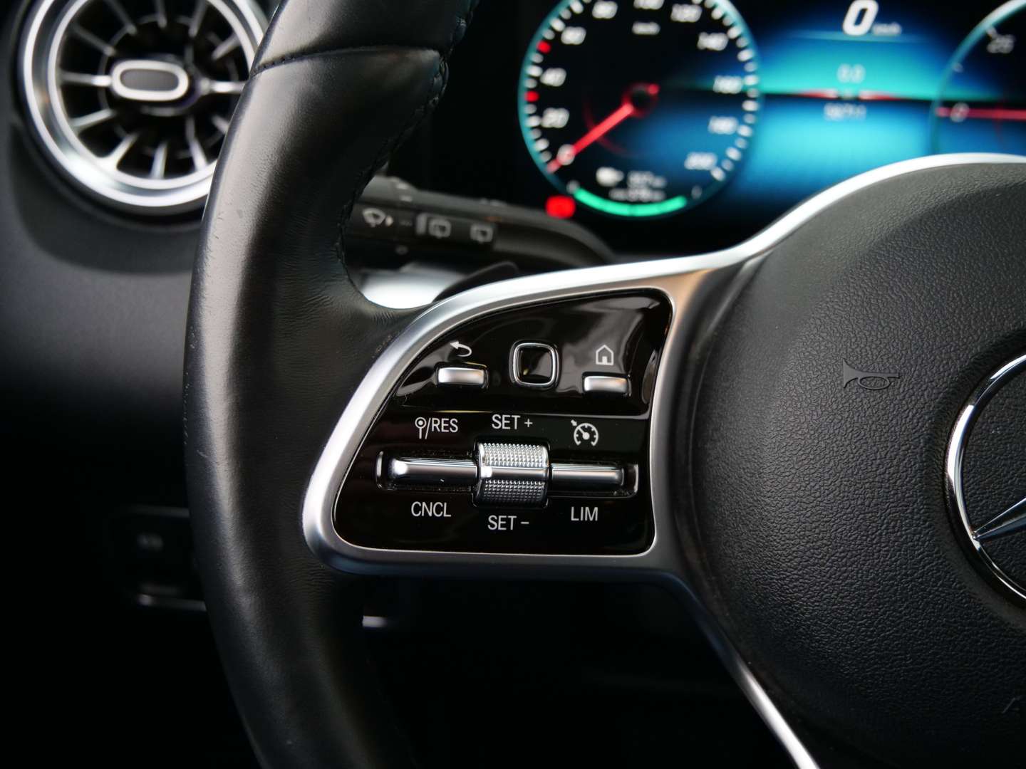 Mercedes EQB 300 AMG Line - 2022 - Joinsteer - #14