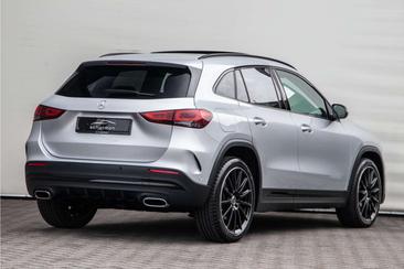 Mercedes GLA 250 250 AMG Line — photo 2