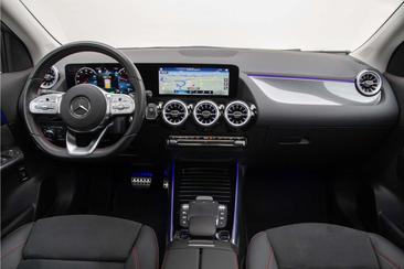 Mercedes GLA 250 250 AMG Line — photo 6