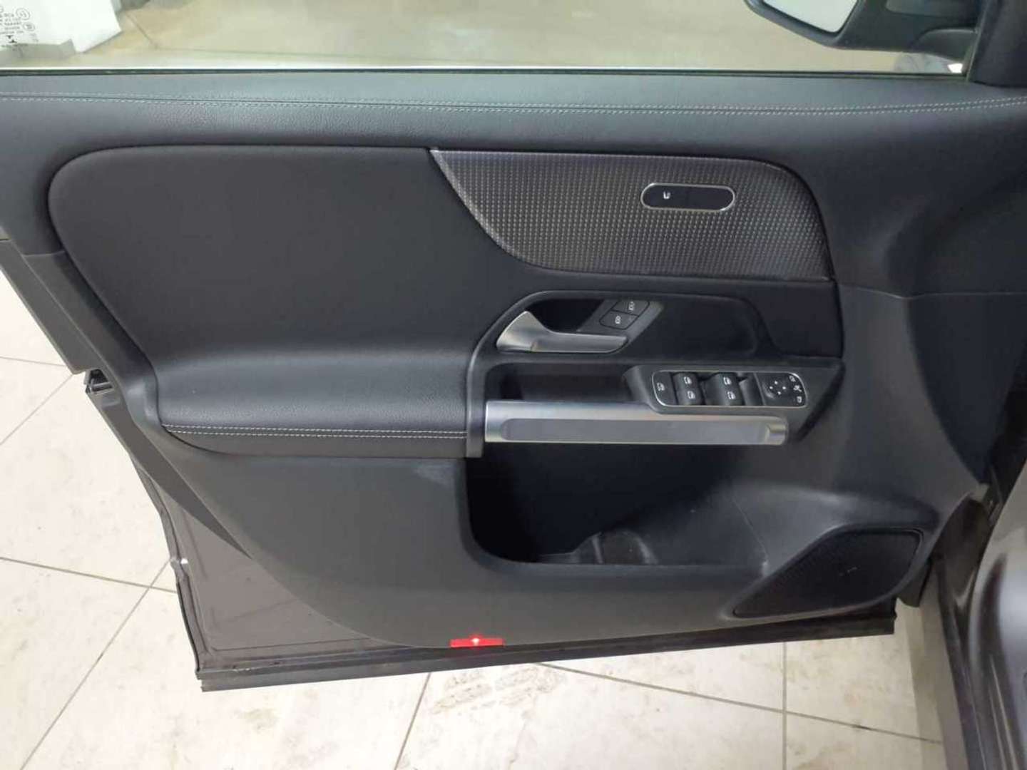 Mercedes GLB 200 Business - 2022 - Joinsteer - #3