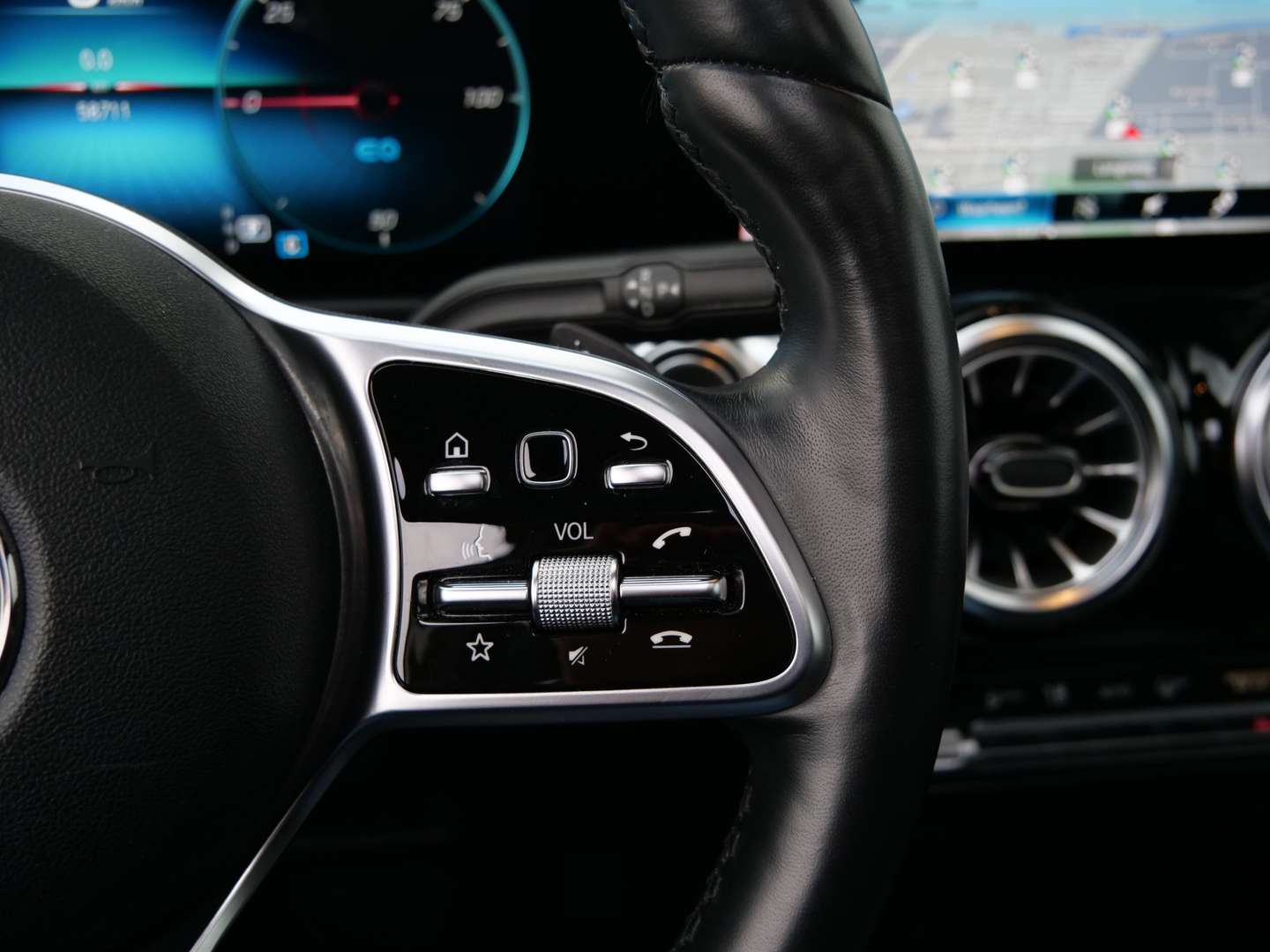 Mercedes EQB 300 AMG Line - 2022 - Joinsteer - #45