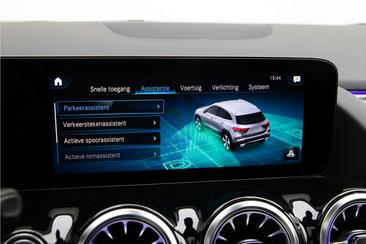 Mercedes GLA 250 250 AMG Line — photo 34