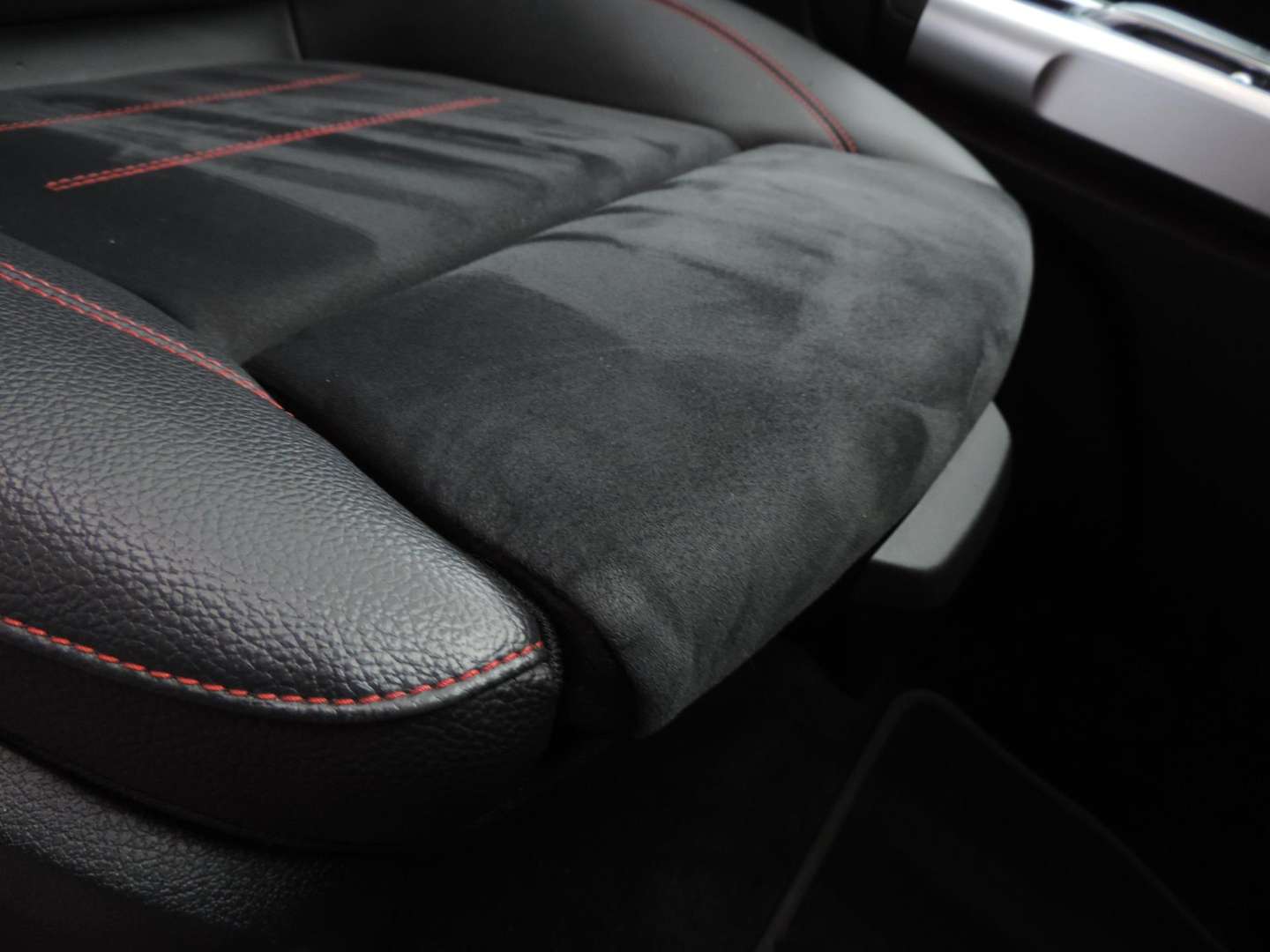 Mercedes GLB 200 Business - 2021 - Joinsteer - #14