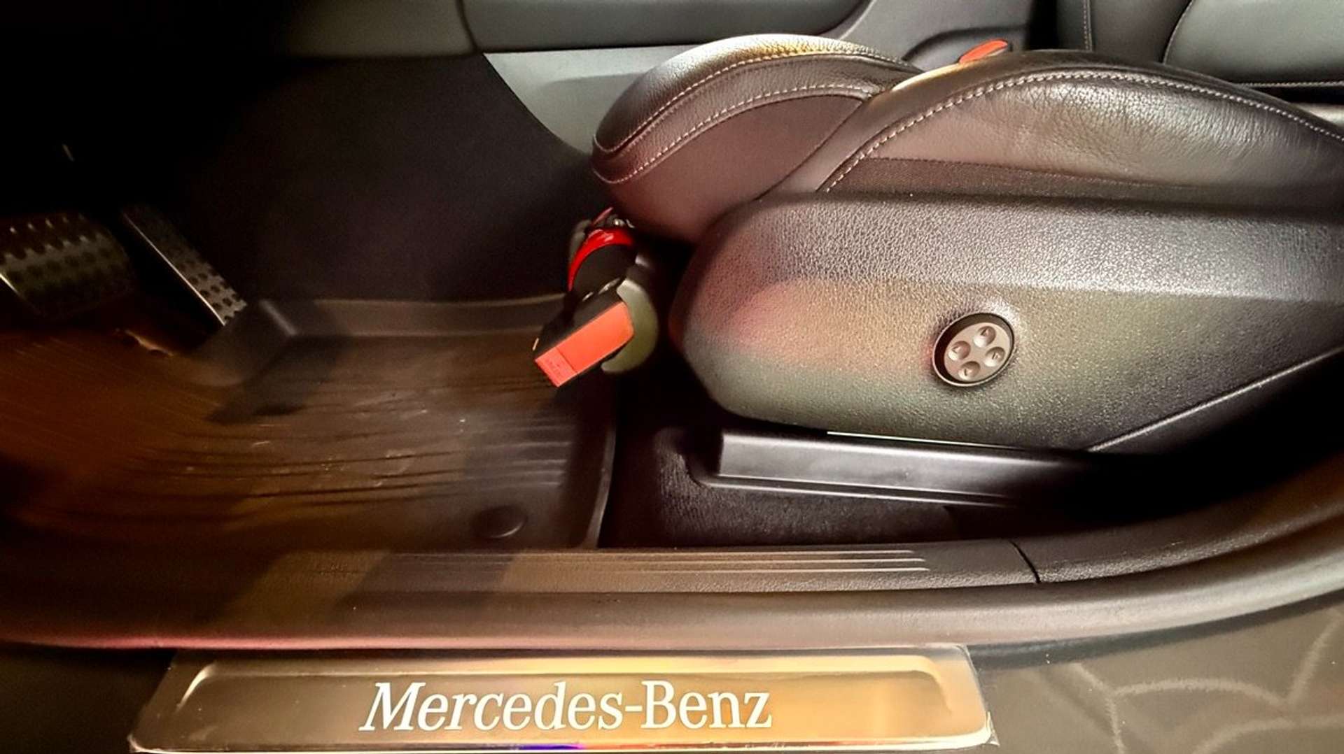 Mercedes GLC 300 300 Luxury Line - 2023 - Joinsteer - #17