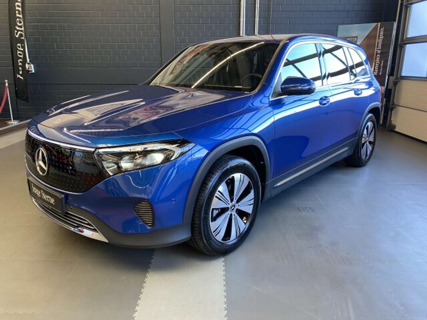 Mercedes EQB 300 Progressive - 2024 - Joinsteer - #1