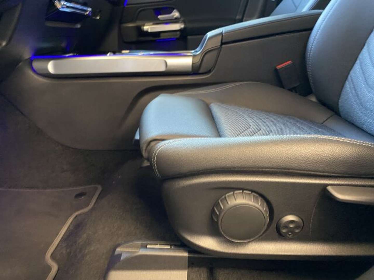 Mercedes EQB 300 Progressive - 2024 - Joinsteer - #18