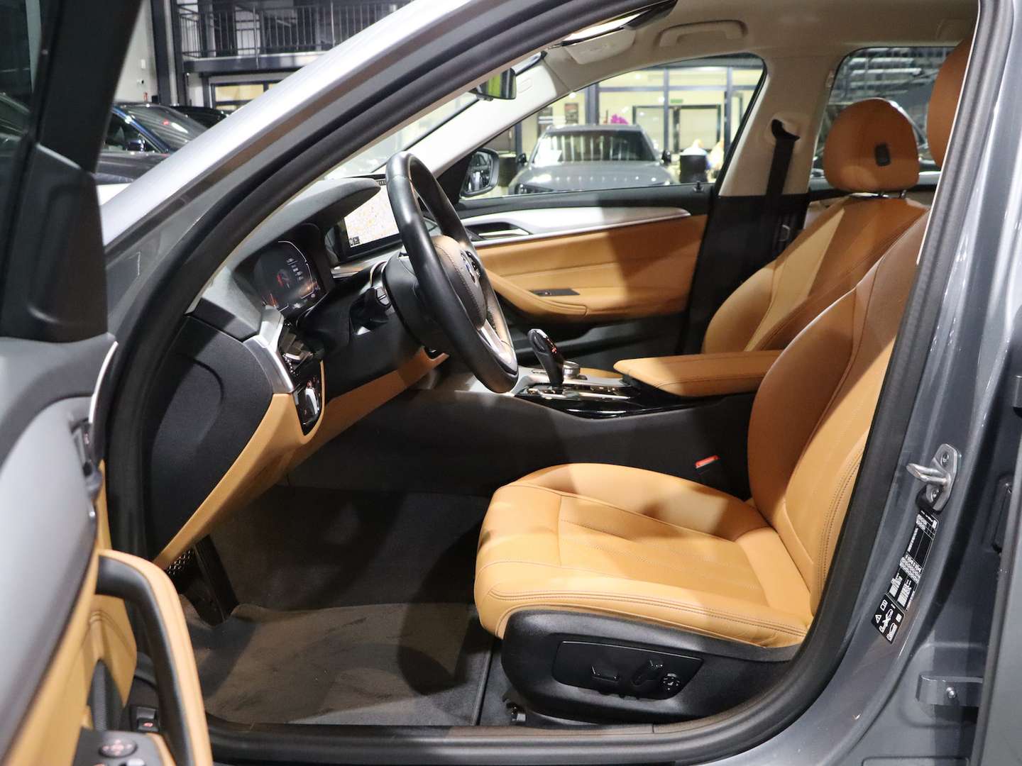 BMW Série 5 Touring Business 520d XDrive - 2023 - Joinsteer - #17