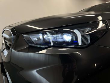 BMW M5 Touring — photo 9