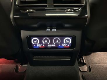BMW M5 Touring — photo 18