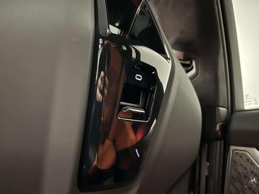 BMW M5 Touring — photo 20
