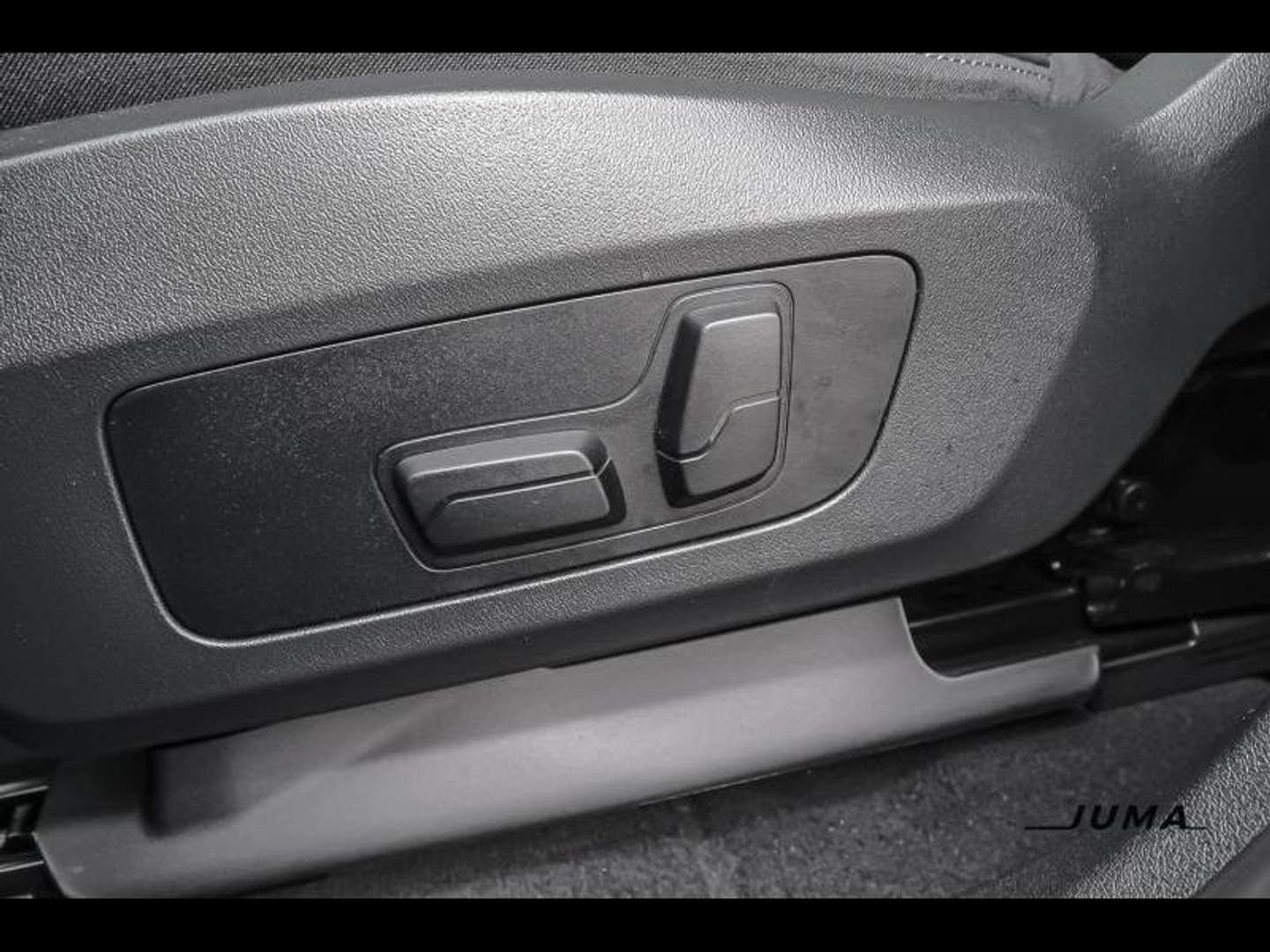 BMW IX1 M Pack EDrive20 - 2025 - Joinsteer - #15