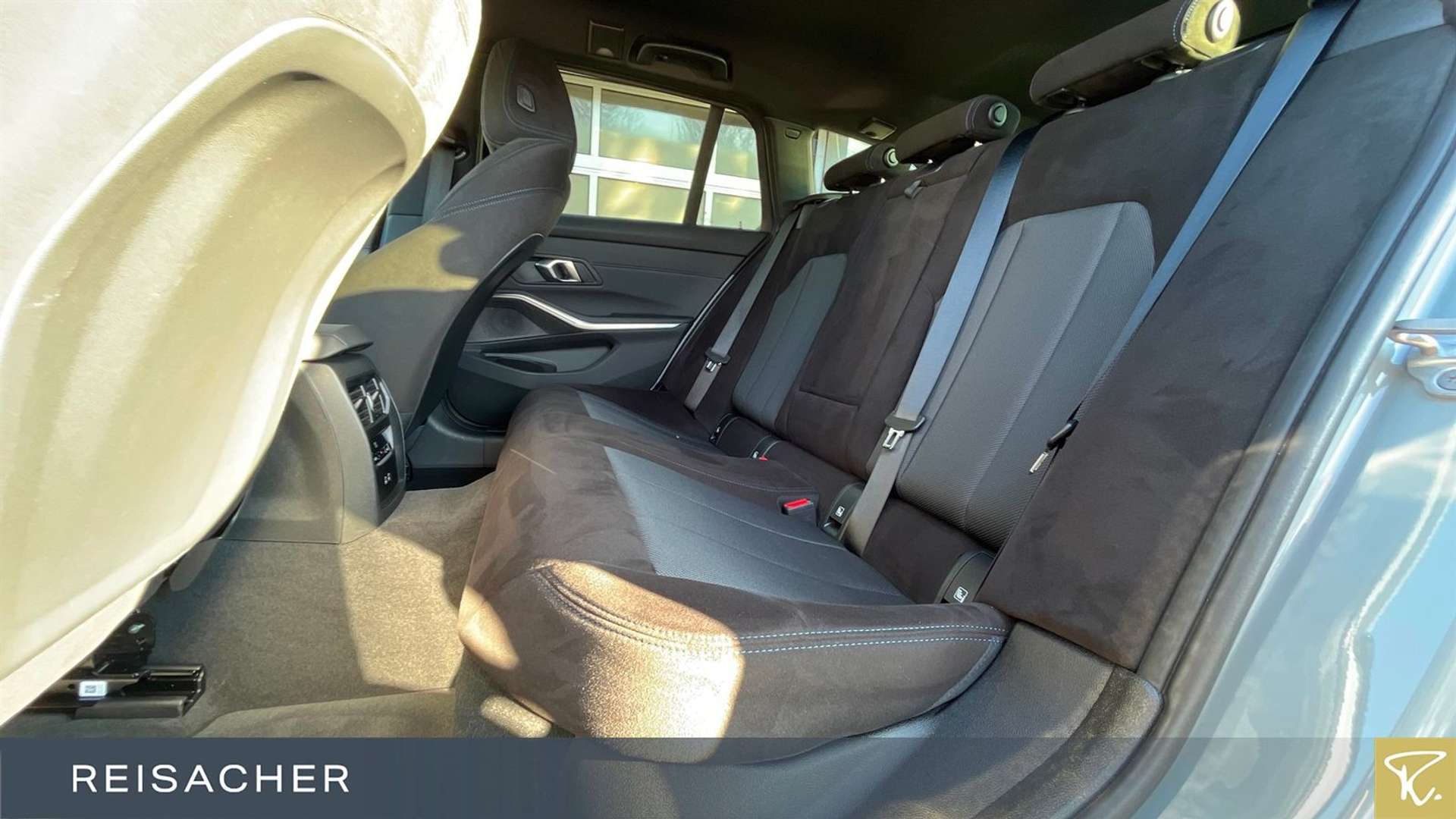 BMW 318i M Sport - 2025 - Joinsteer - #8